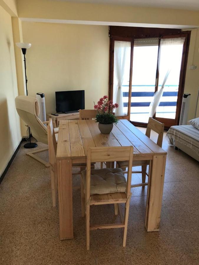 El Faro Apartaments Platja Llarga-Les Salines-Tgn Tarragona Eksteriør billede