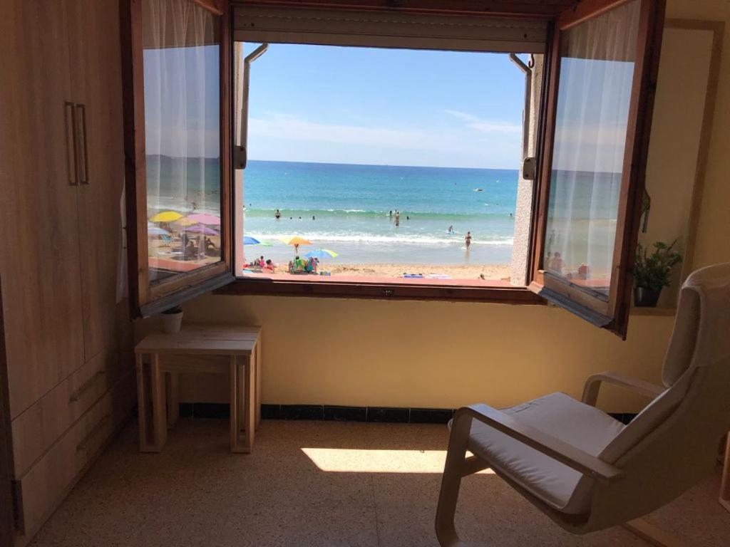 El Faro Apartaments Platja Llarga-Les Salines-Tgn Tarragona Eksteriør billede