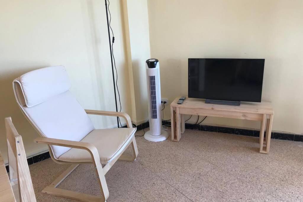 El Faro Apartaments Platja Llarga-Les Salines-Tgn Tarragona Eksteriør billede