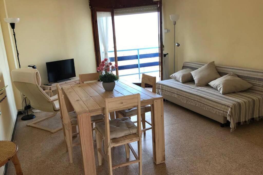 El Faro Apartaments Platja Llarga-Les Salines-Tgn Tarragona Eksteriør billede