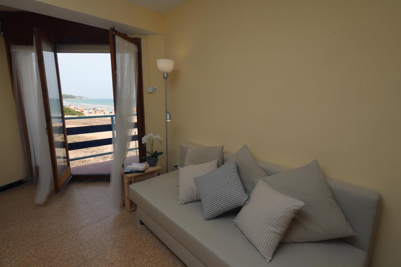 El Faro Apartaments Platja Llarga-Les Salines-Tgn Tarragona Eksteriør billede